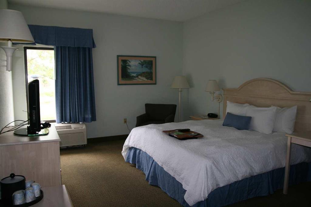 Hampton Inn Naples - I-75 חדר תמונה